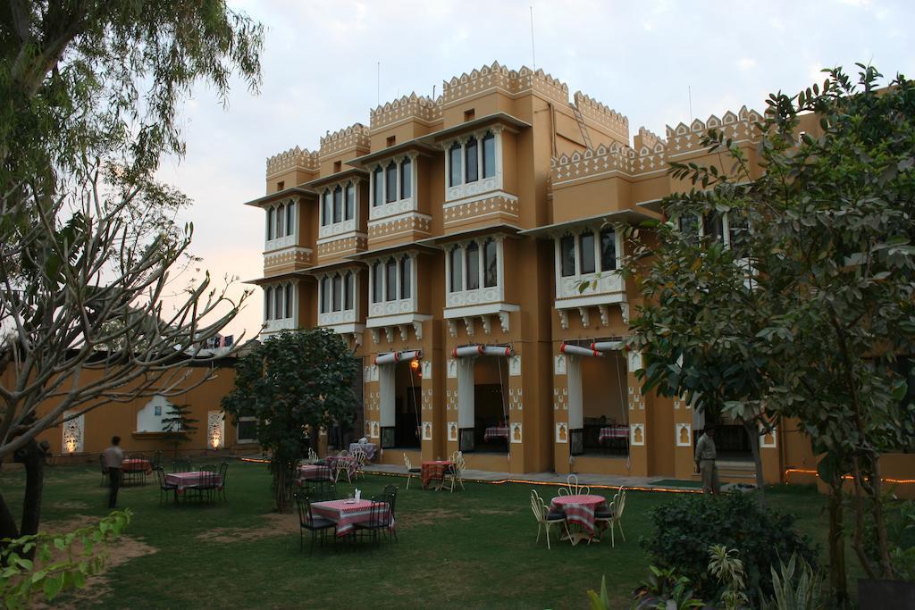 Hotel Pratap Palace Chittorgarh Exterior photo
